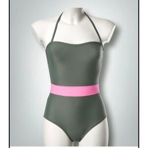 Fire + ICE Size 10 Vero Swimsuit One-piece